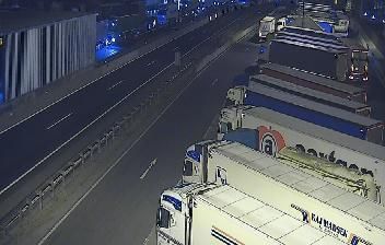 Cámara en directo: Gemeinde Gries am Brenner: VK_A13_034,025-FQ-LKW-01