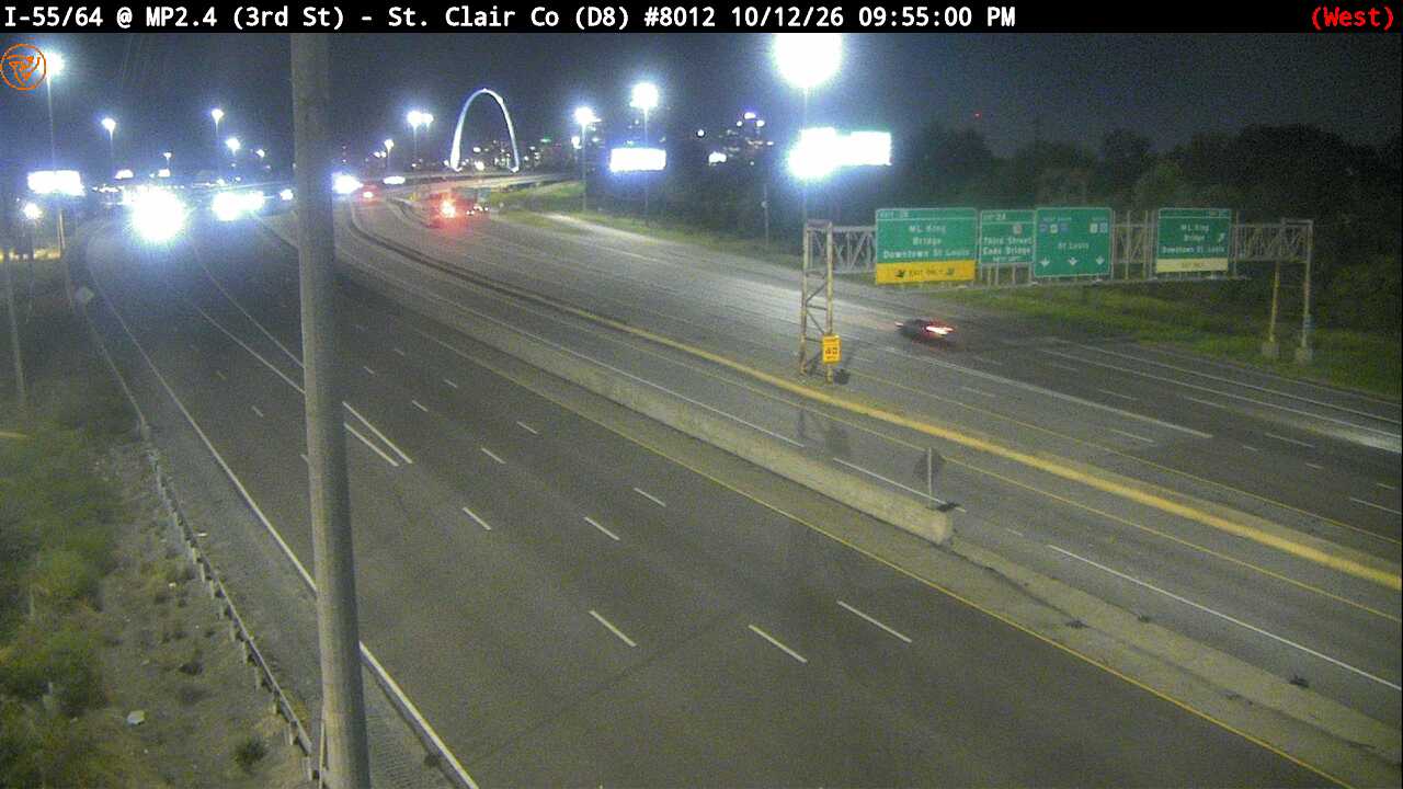Cámara en directo: I-55/64 at Milepost 2.4 (#3rd St) (#8012)