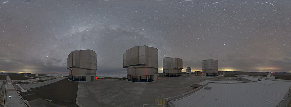 Cámara en directo: Paranal, 360° platform panorama (VLT, NEOS360)